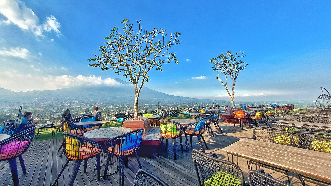 Pemandangan udara resort dan hotel di Kota Batu